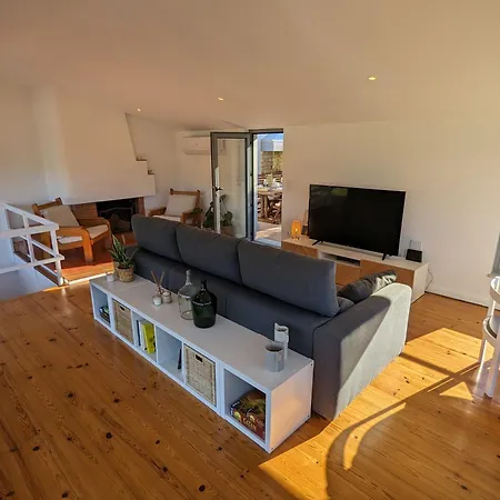 Cantinho Dos Avos - *