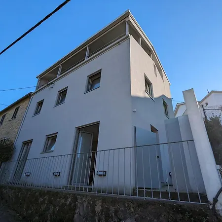 Cantinho Dos Avos - *